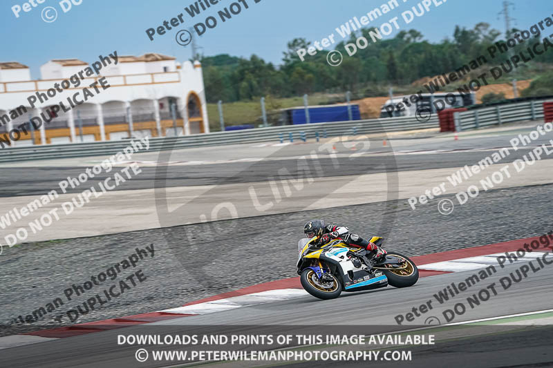 cadwell no limits trackday;cadwell park;cadwell park photographs;cadwell trackday photographs;enduro digital images;event digital images;eventdigitalimages;monteblanco trackday photographs;no limits trackdays;peter wileman photography;racing digital images;trackday digital images;trackday photos